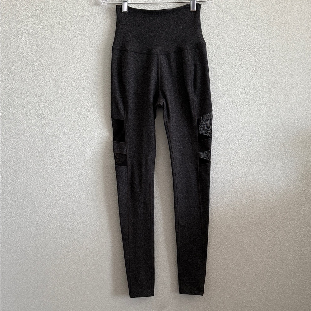 Beyond Yoga Women’s Size Small Space Dye Panel Leggings Size XS